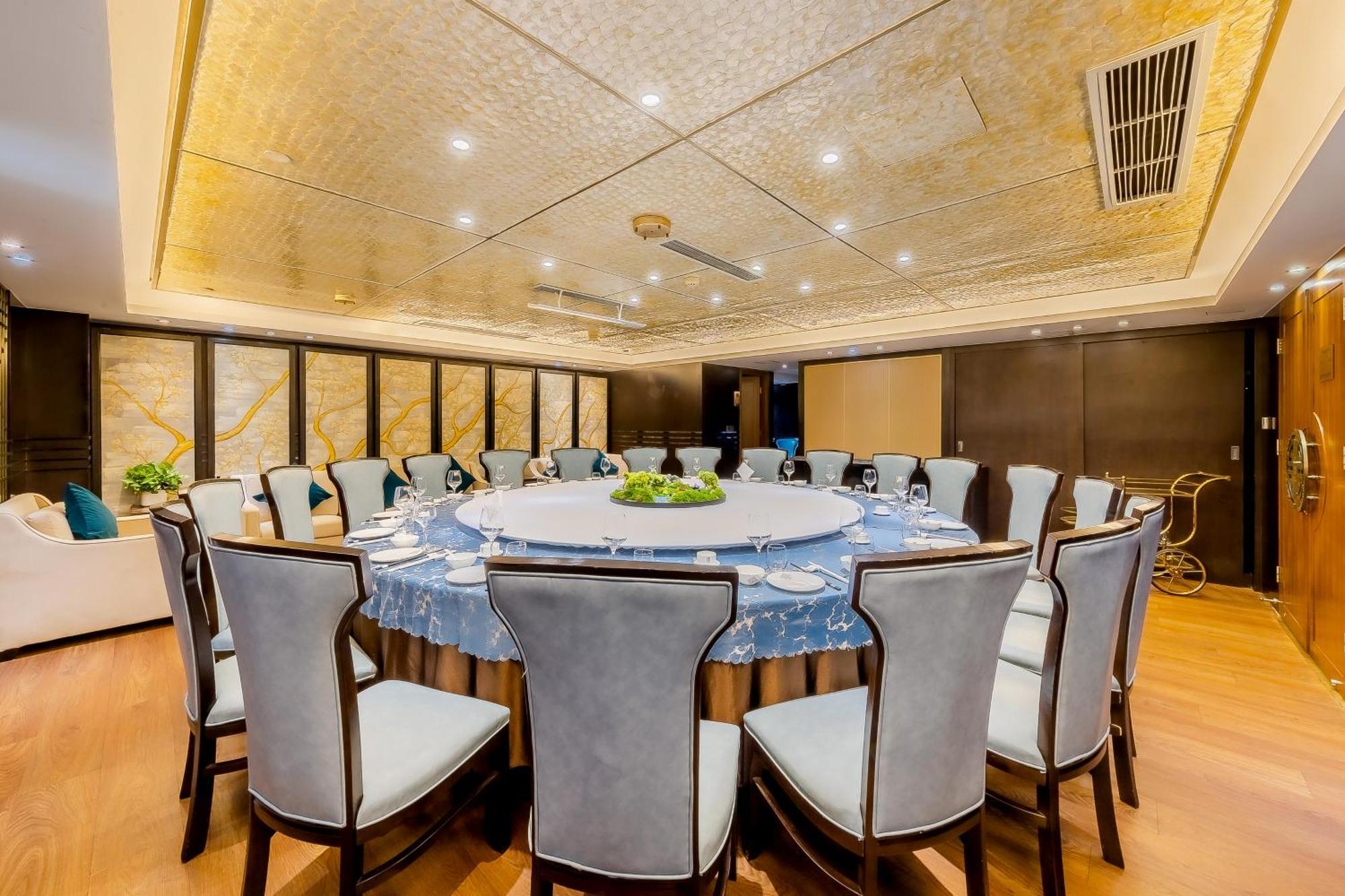 Celebrity Upper Class Hotel Chengdu Bagian luar foto