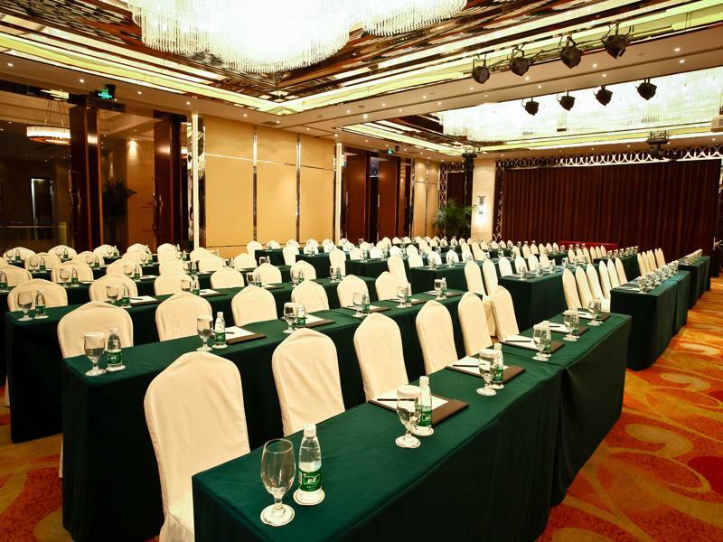 Celebrity Upper Class Hotel Chengdu Bagian luar foto